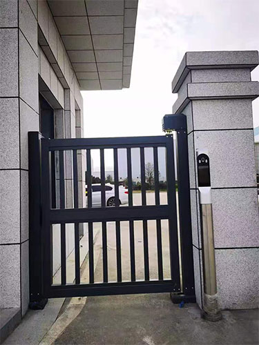 通道小门
